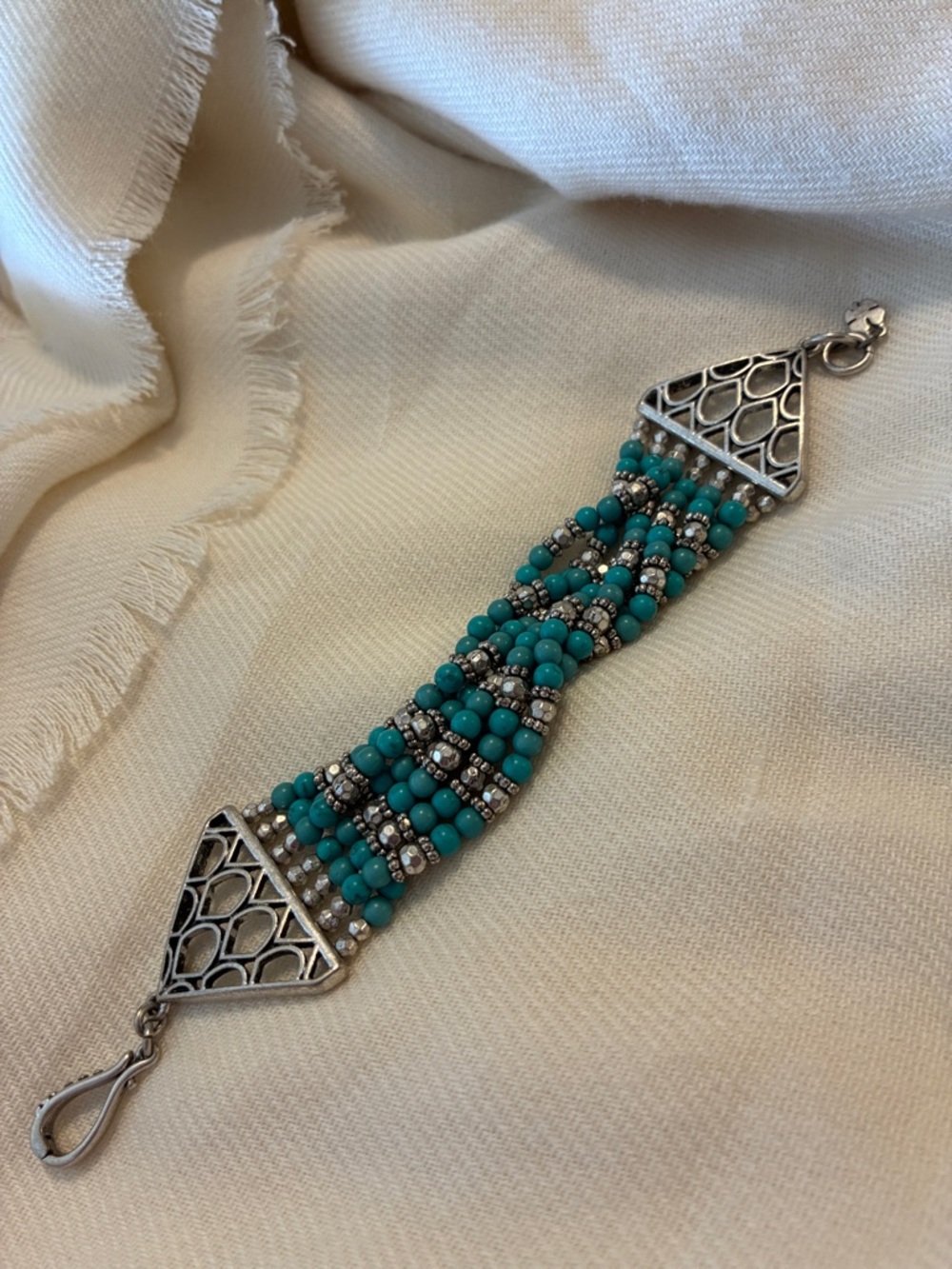Lucky Brand Bracelet Turquoise & Silver Tone Size Small